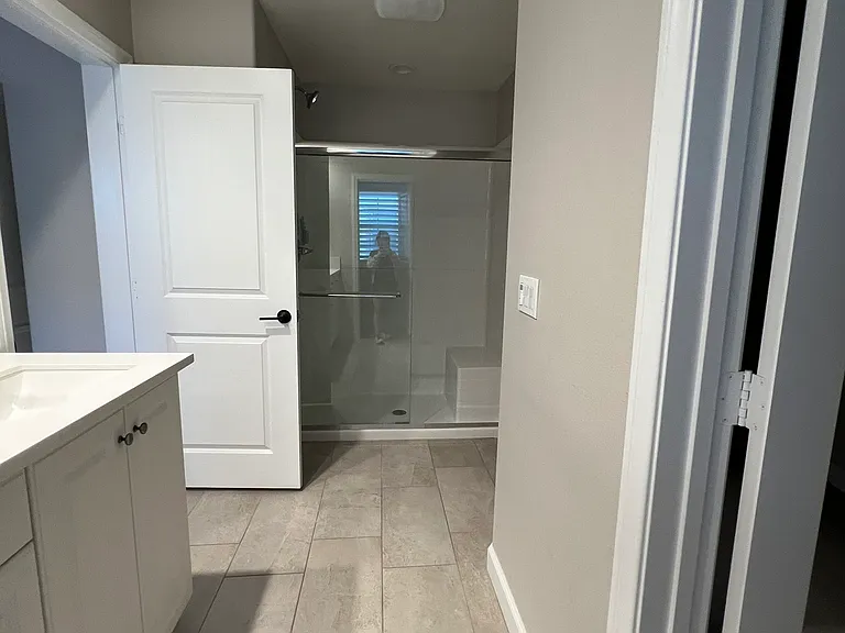 907 Slate St — Photo 13