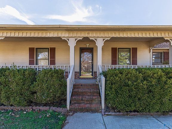 3rd image of 218 Slaterock Rd