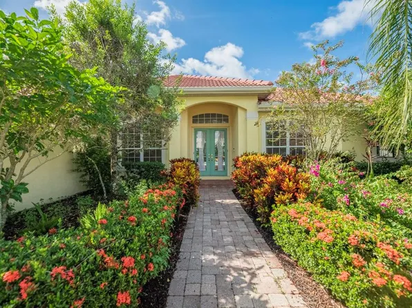 6124 Stillwater Ct, University Park, FL 34201