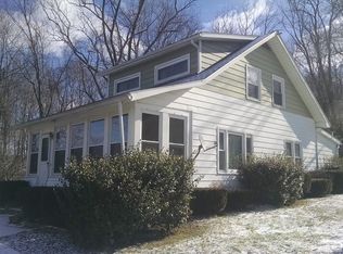 35174 Leading Creek Rd, Middleport, OH 45760