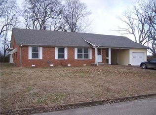 385 Walnut St, Savannah, TN 38372