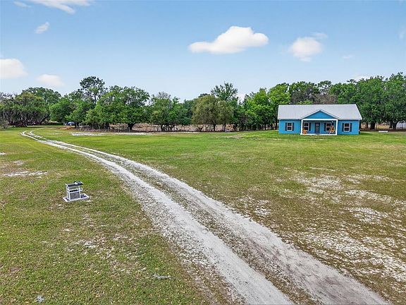 3rd image of 22431 Loop Rd