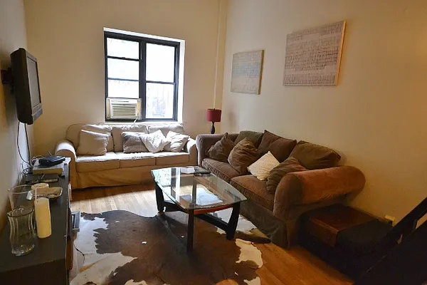 Rented by Bold New York | media 28