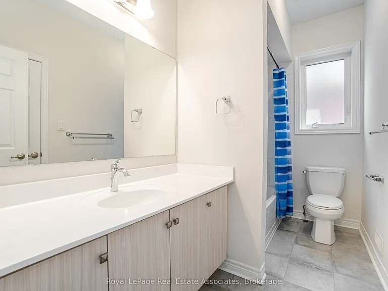 3172 Ernest Appelbe Blvd — Photo 26