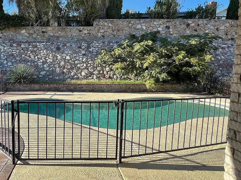 6729 Villa Hermosa Dr — Photo 20