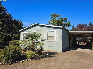 16220 SE Hearthwood Dr, Clackamas, OR 97015