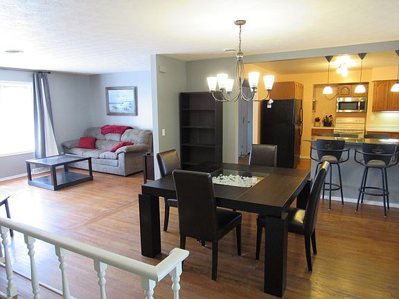4th image of 39 Michel Dr