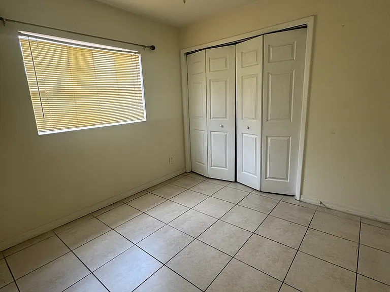 4717 Town N Country Blvd — Photo 10
