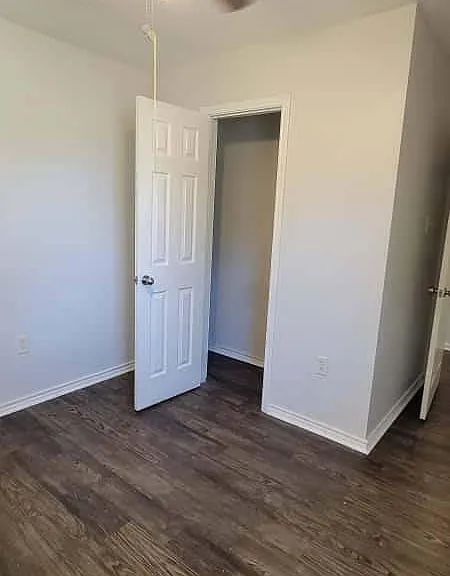 Unit Photo