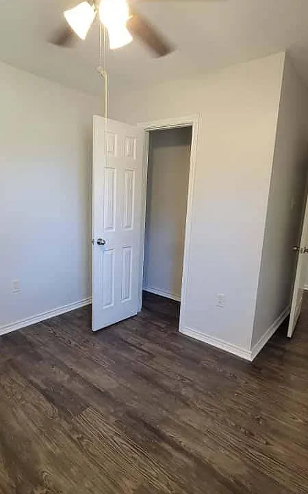 Unit Photo