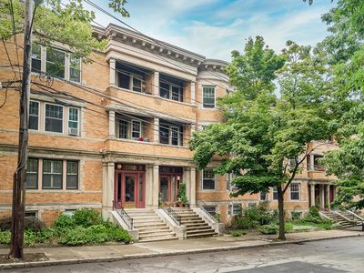 90 Naples Rd SUITE 1, Brookline, MA, 02446