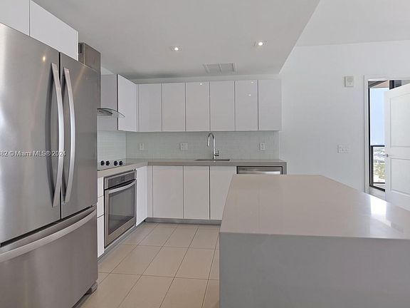 3rd image of 1600 NE 1st Ave APT 1806