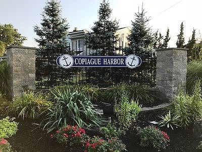 1st image of 10 Dolphin Ln W