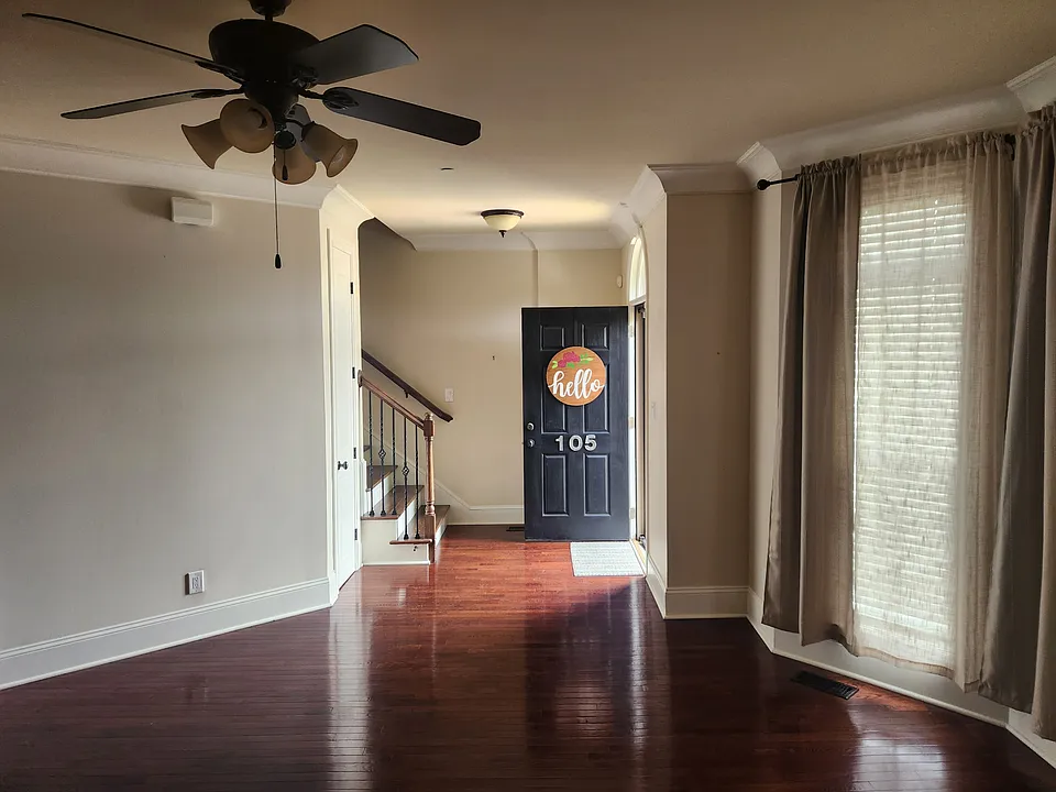 105 Grove Park Ln