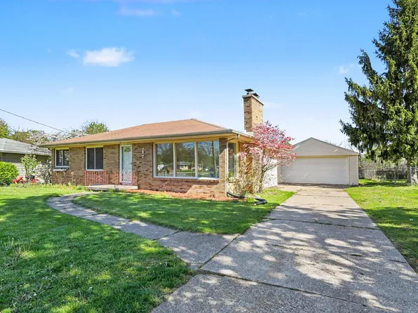 1411 Meadowlane Dr SE, Kentwood, MI 49508