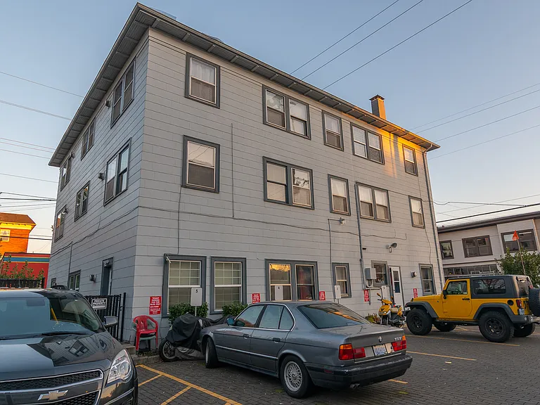 4435 SE Belmont St #11 — Photo 11
