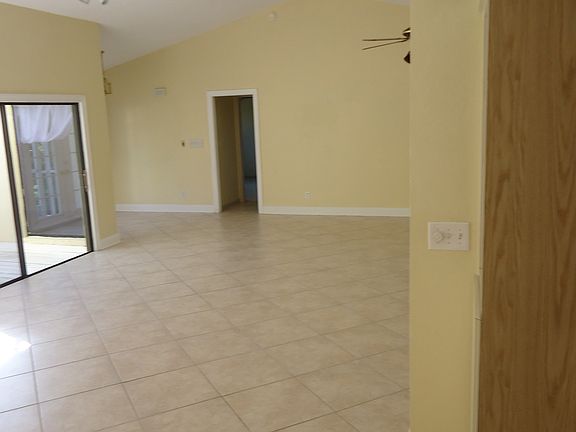 4th image of 9960 Treasure Cay Ln