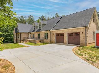 6400 Keswick Dr, Gibsonville, NC 27249