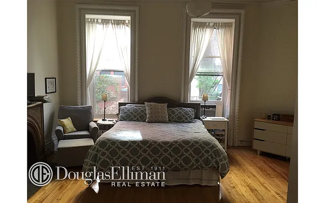 Rented by Douglas Elliman | media 22