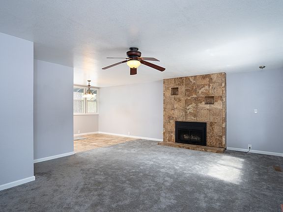 3rd image of 601 Tahoe Island Dr