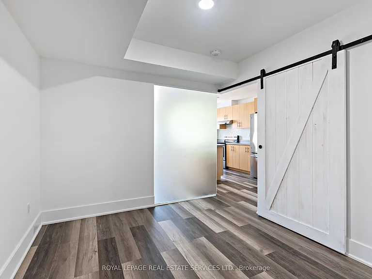 1106 Saint Clair Ave W #2B — Photo 7