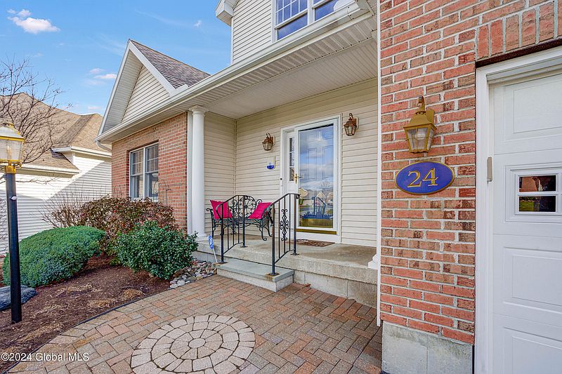3rd image of 24 Cheshire Way