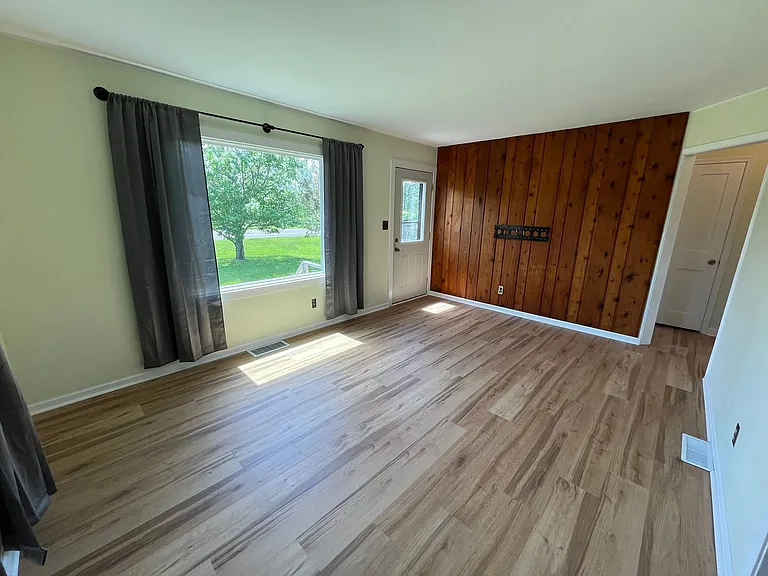4691 Martin Rd — Photo 7