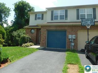 12 Freedom Ter, Easton, PA 18045