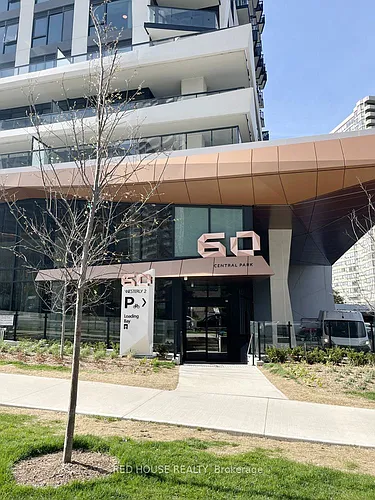 60 Central Park Dr #411 Photo 1