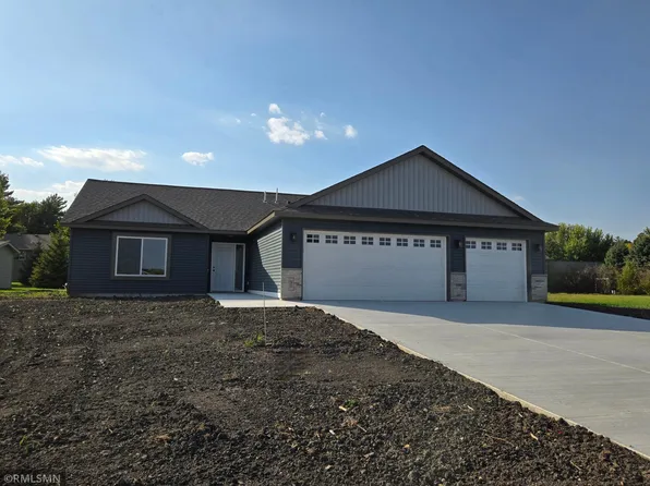 807 Pond View Dr, Arlington, MN 55307