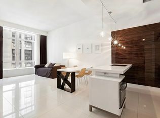 111 Fulton St APT 813, New York, NY 10038