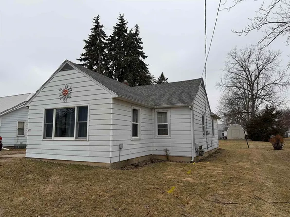 213 Hager Ave, Milledgeville, IL 61051