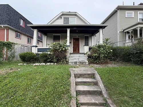 1490 Indianola Ave #1 Photo 1