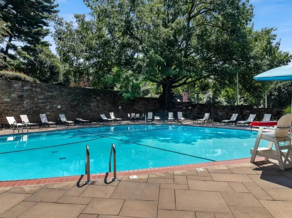 4000 Tunlaw Rd NW APT 426, Washington, DC 20007