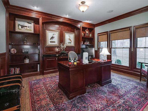 5th image of 3 Heather Hill Ln