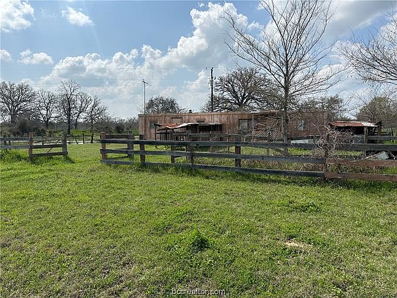 3rd image of 9872 County Road 132