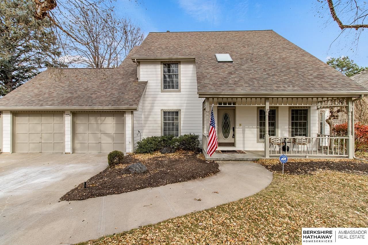 10582 Adams Dr, Omaha, NE 68127 Zillow