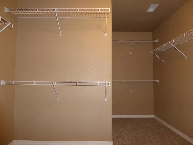 3713 Reindeer Cir — Photo 16