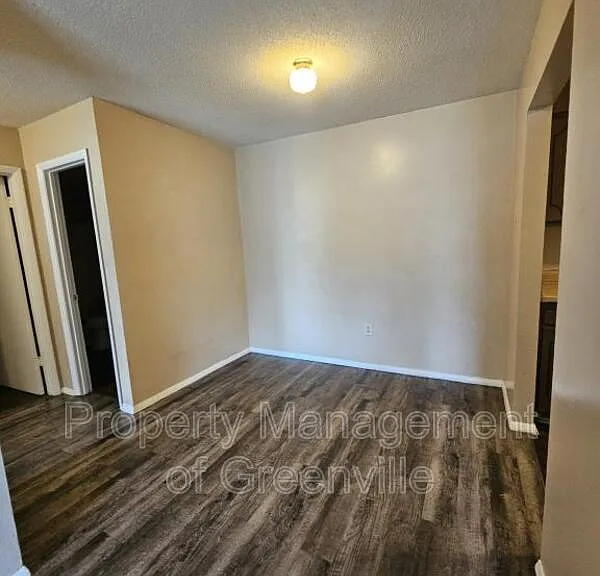 6526 White Horse Rd #7M — Photo 4