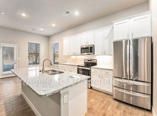 7546 Apache Rd, Shawnee, KS 66227