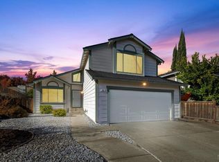 390 Danbury Cir, Vacaville, CA 95687