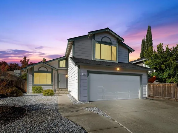 390 Danbury Circle, Vacaville, CA 95687