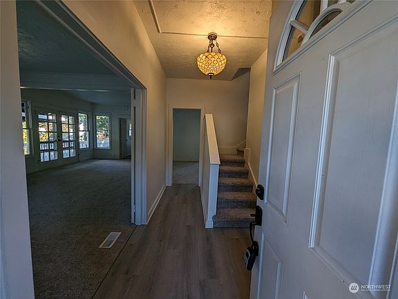2nd image of 235 Cowlitz Street E