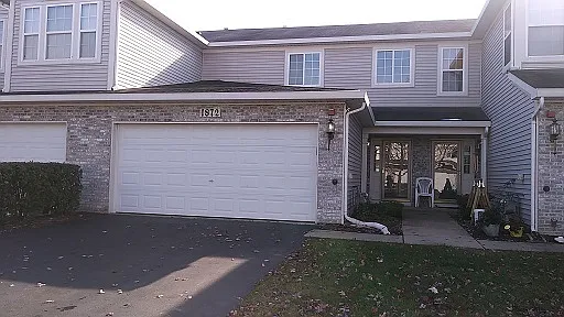 1872 Candlelight Cir — Photo 2