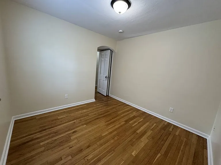 802 Kenwick Rd — Photo 13