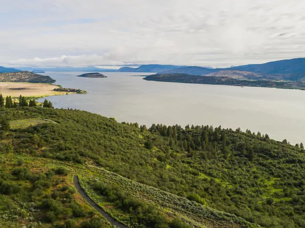 829 Saddle Butte Dr, Klamath Falls, OR 97601