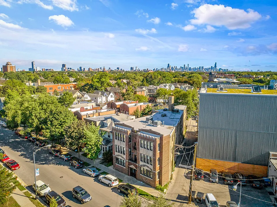 2229-35 W. Wilson