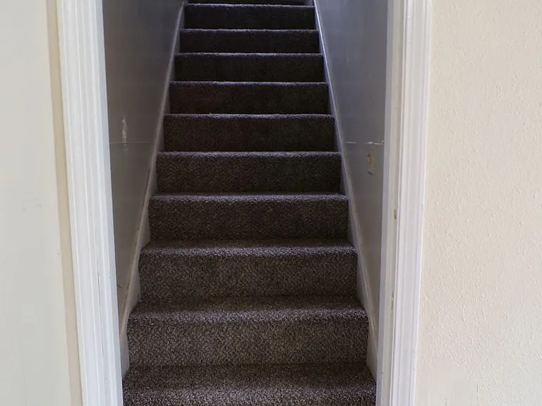 315 SE Lilly Ave — Photo 5