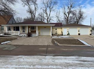 418 6th St, Sibley, IA 51249