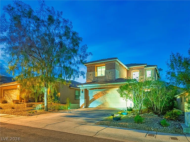 11220 Salentino Ave — Photo 2